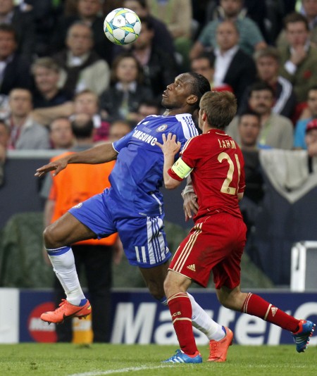 德罗巴迎来二十赛季出色发挥，雄鹿观众热烈欢呼！的简单介绍爱游戏官网入口